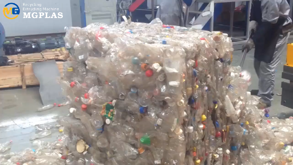 2000kg/hr waste plastic PET bottle washing line