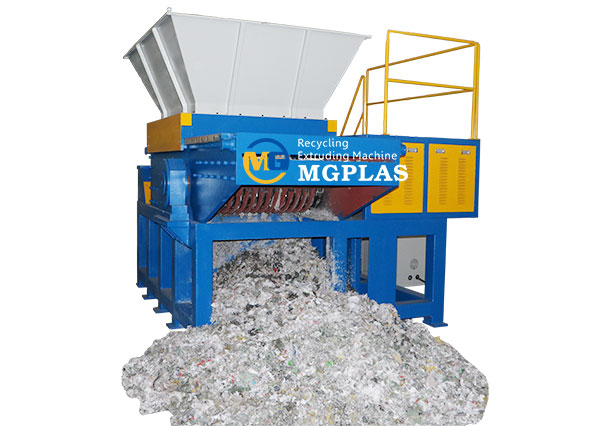 heavy duty pp woven bag shredder machine with movable feeding hopper